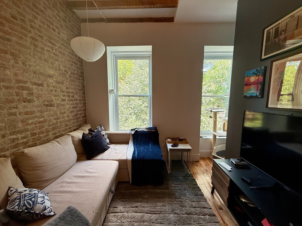 756 Putnam Avenue - Photo 2
