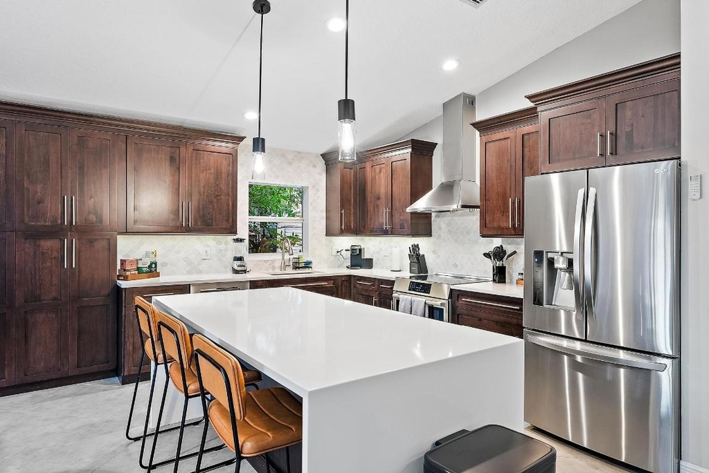 15129 Harriet Avenue - Photo 7