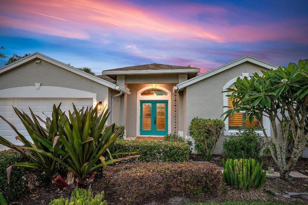 15129 Harriet Avenue - Photo 1