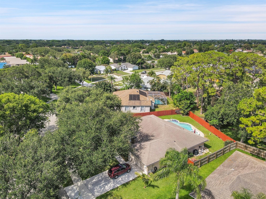 945 Sunflower Avenue - Photo 41
