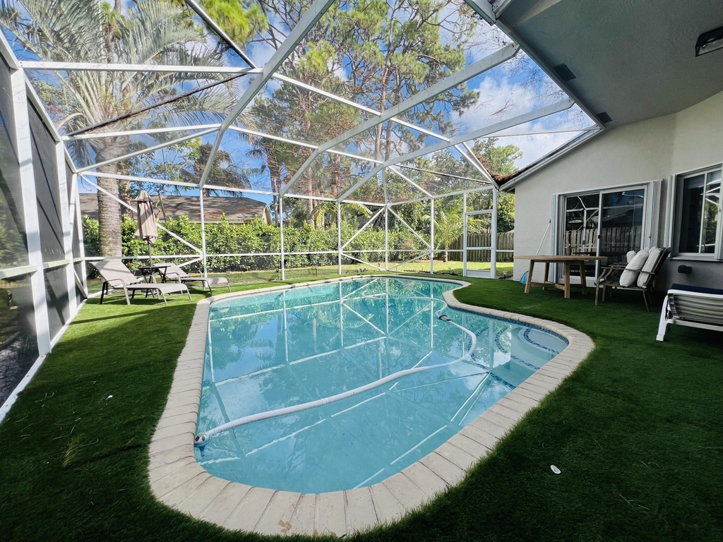 945 Sunflower Avenue - Photo 1