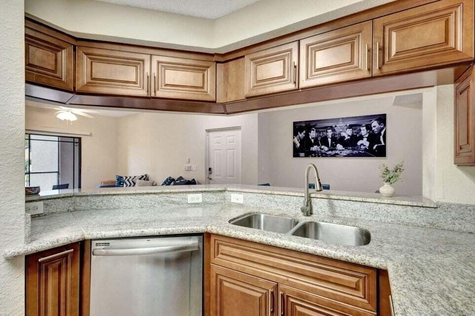 2728 Anzio 105 Court - Photo 23