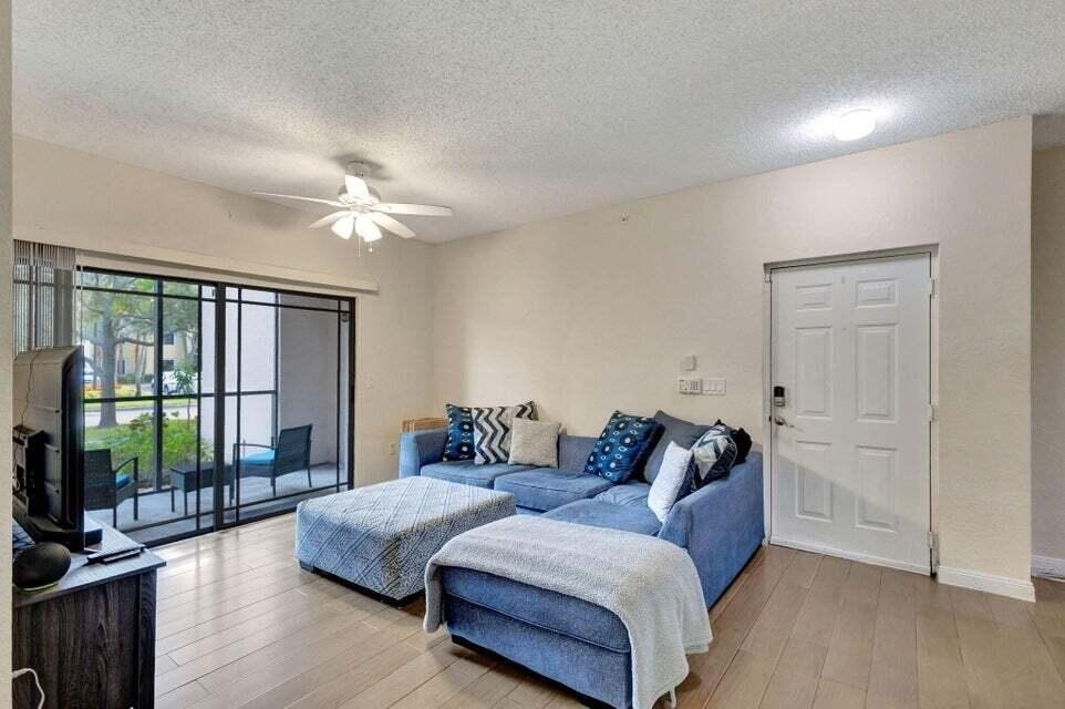 2728 Anzio 105 Court - Photo 17