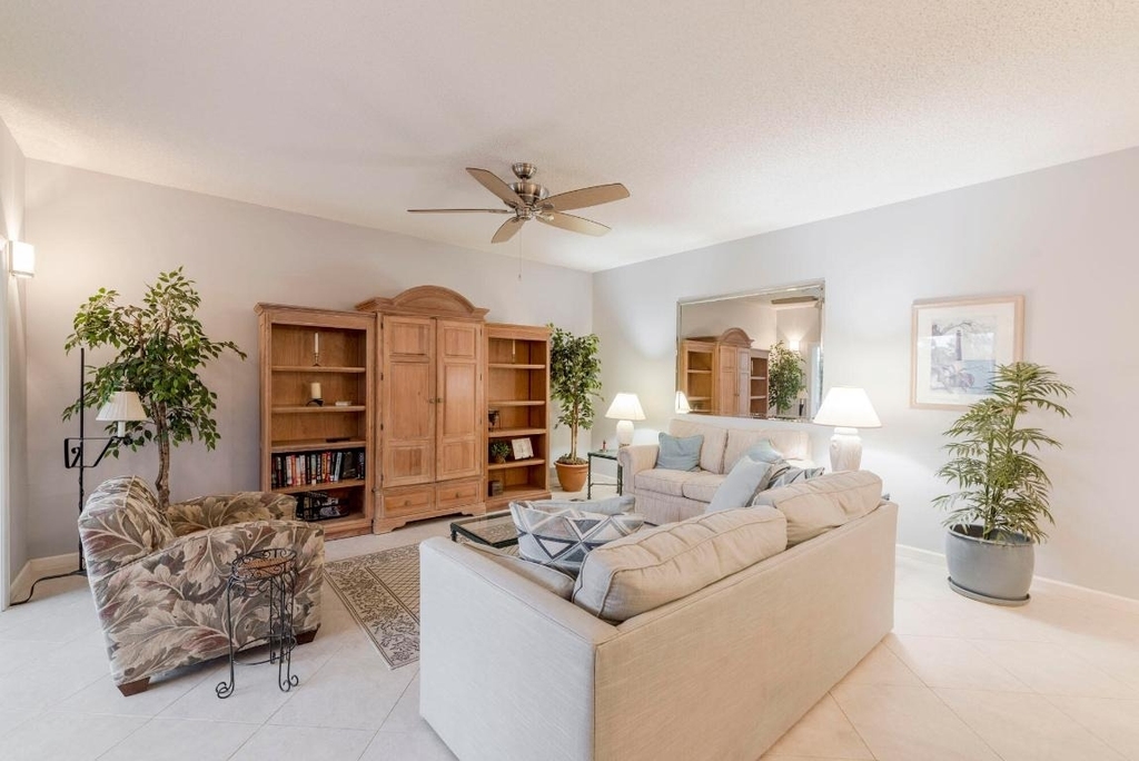 2403 Fairway Drive N - Photo 4
