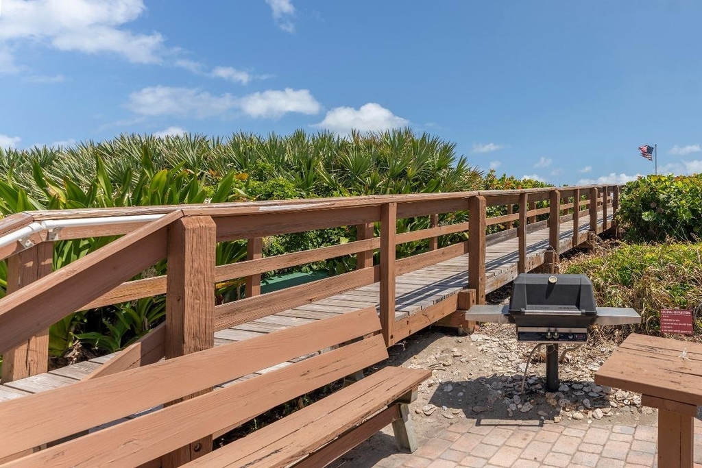2571 Ne Ocean Boulevard - Photo 22