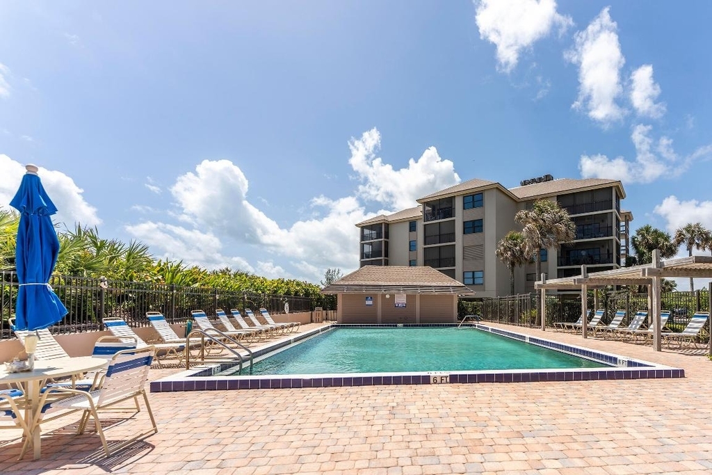 2571 Ne Ocean Boulevard - Photo 0