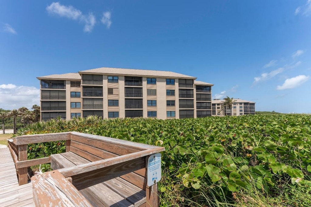 2571 Ne Ocean Boulevard - Photo 1