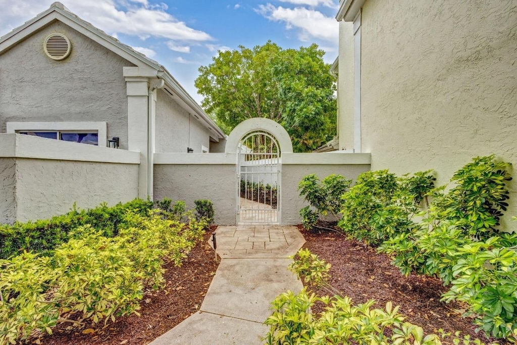 7 Wyndham Lane - Photo 3