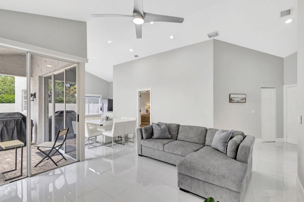 7 Wyndham Lane - Photo 11