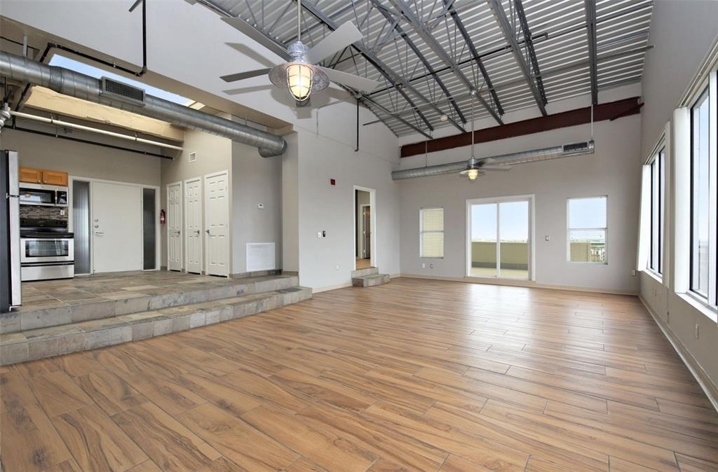 230 W Alabama - Photo 0
