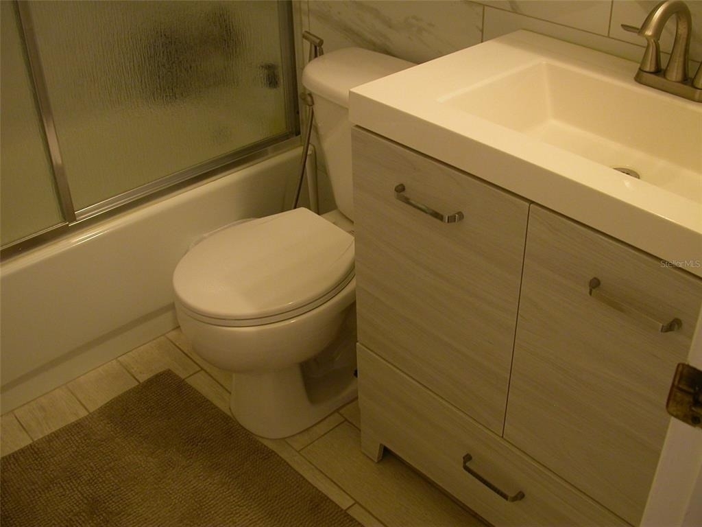 5217 81st Street N - Photo 9