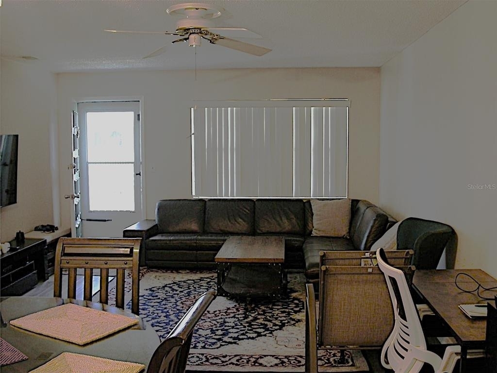 5217 81st Street N - Photo 3