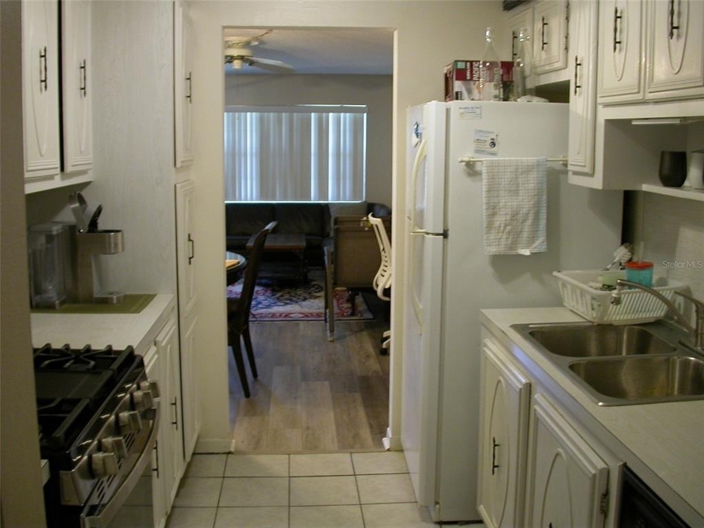 5217 81st Street N - Photo 4