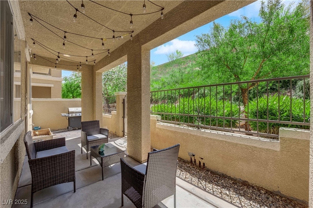 1525 Spiced Wine Avenue - Photo 30