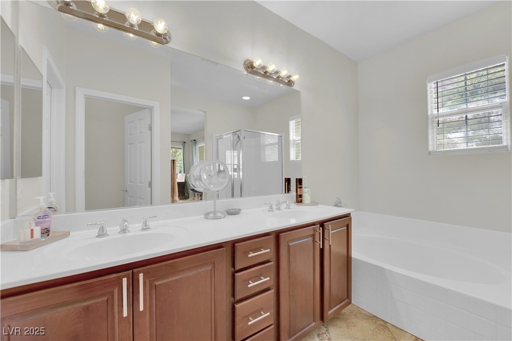 1525 Spiced Wine Avenue - Photo 18