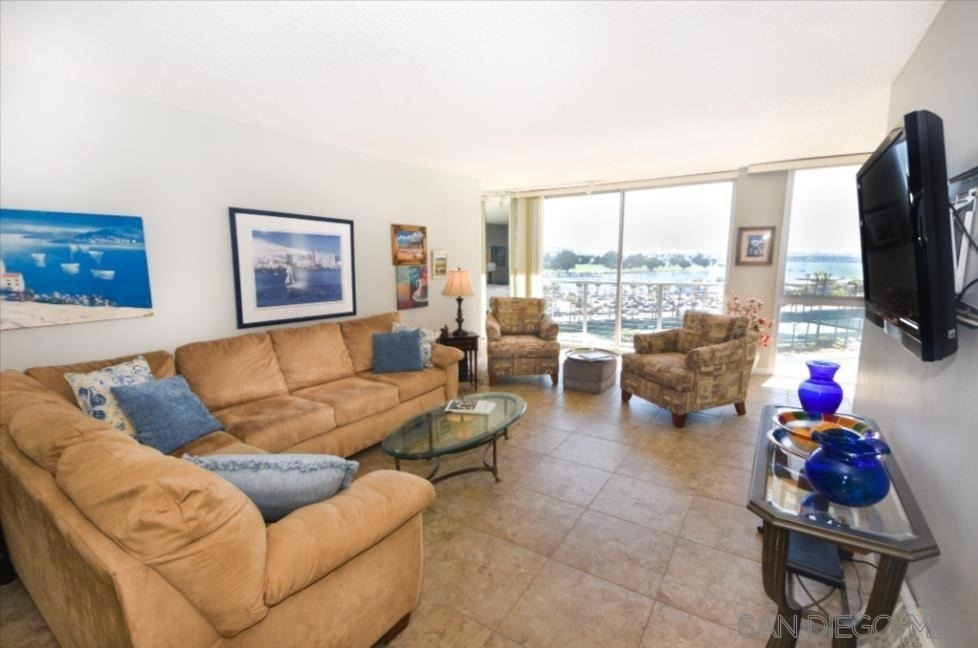 1720 Avenida Del Mundo - Photo 1