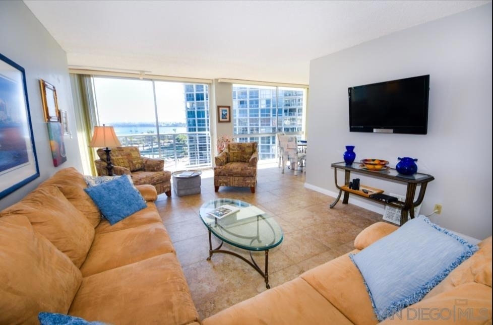 1720 Avenida Del Mundo - Photo 2