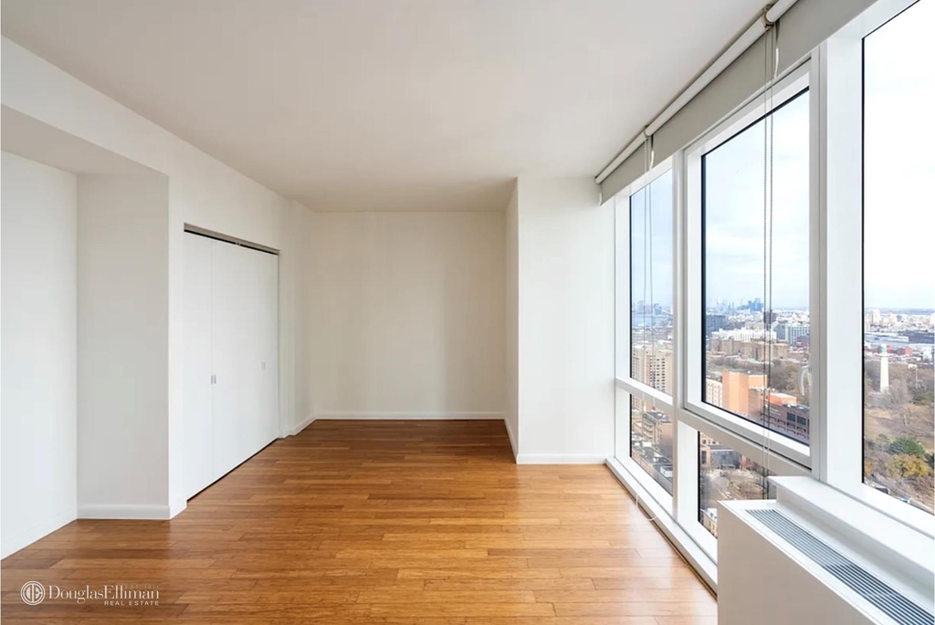 Rockwell Pl - Photo 1
