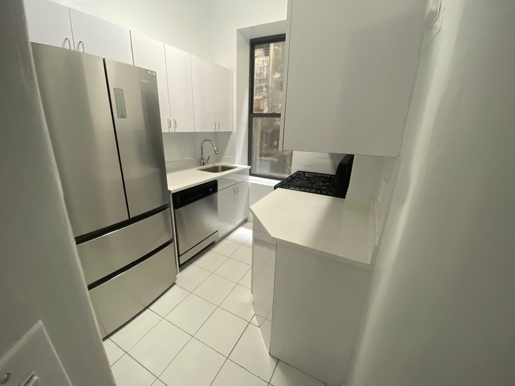  West 72nd Street - Photo 7