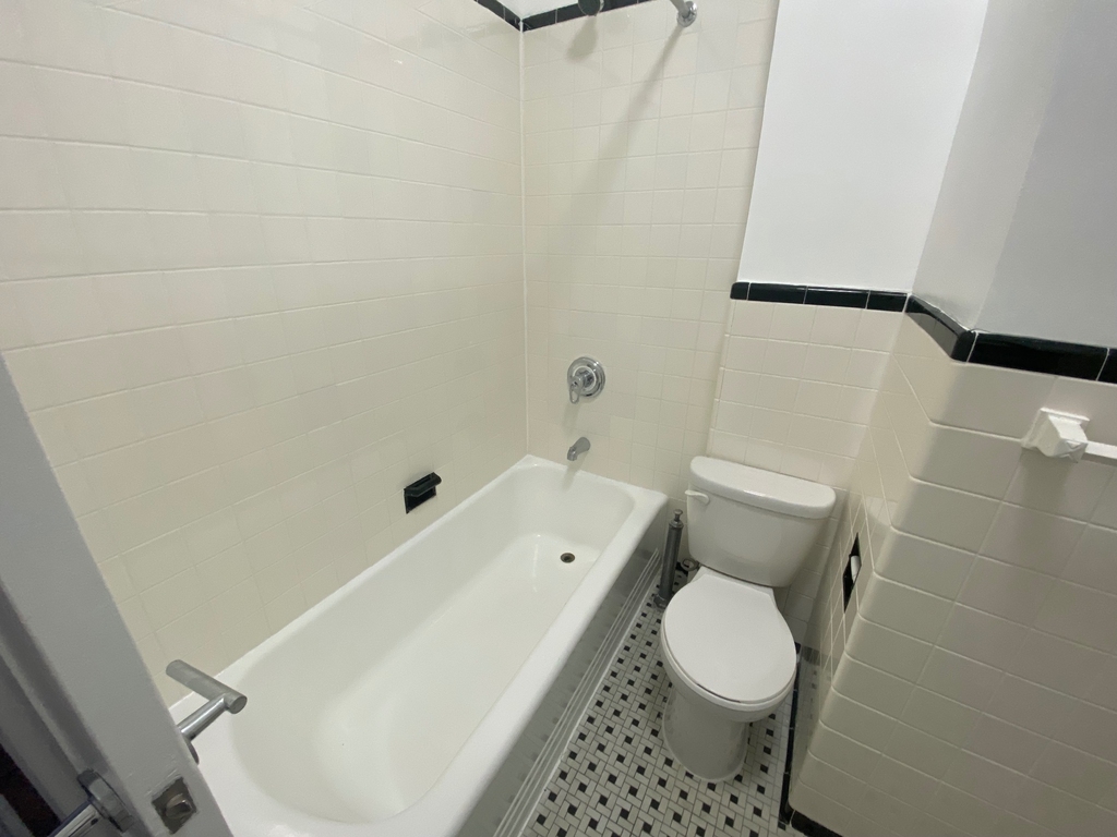  West 72nd Street - Photo 5
