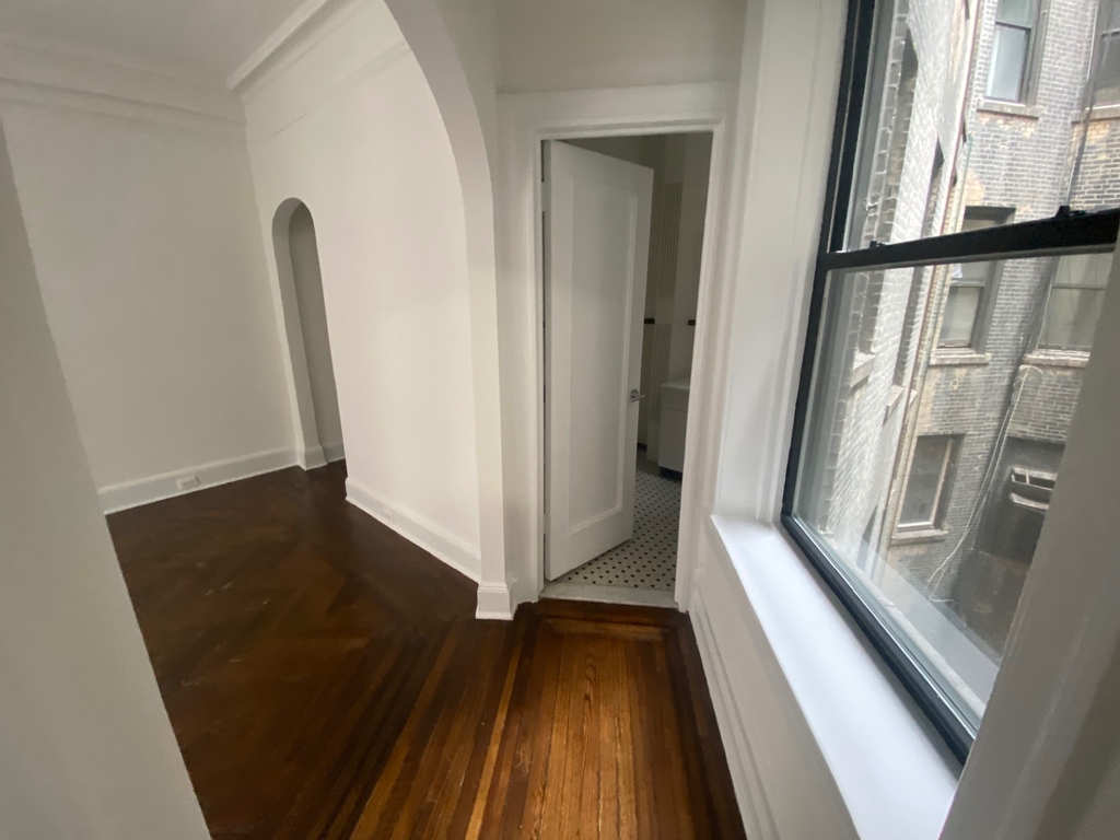  West 72nd Street - Photo 4