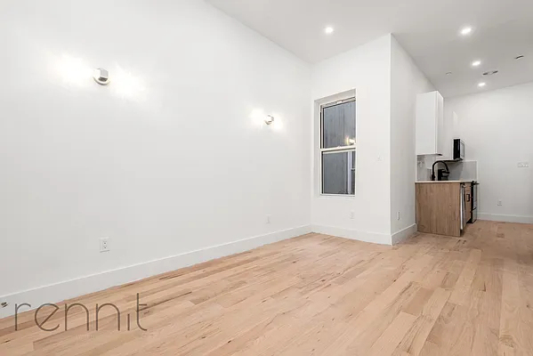 2039 Gates Avenue - Photo 11