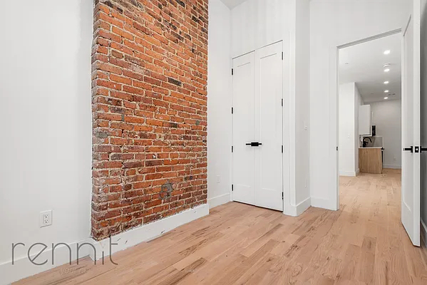 2039 Gates Avenue - Photo 3