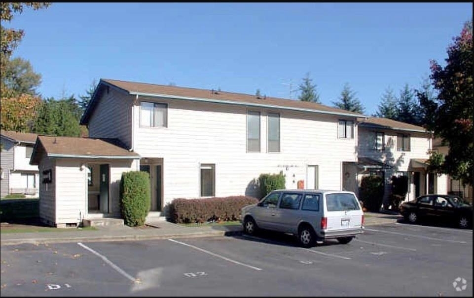 507 102nd Dr Se - Photo 2
