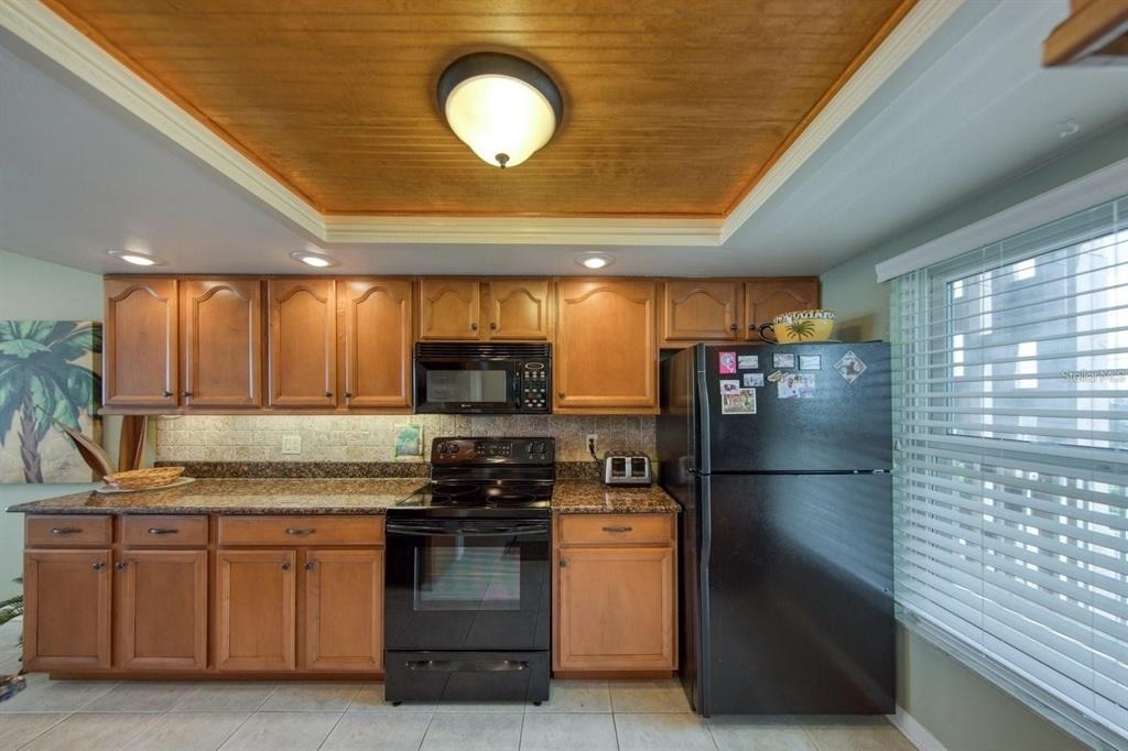 105 Island Way - Photo 12