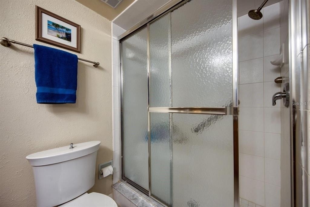 105 Island Way - Photo 10