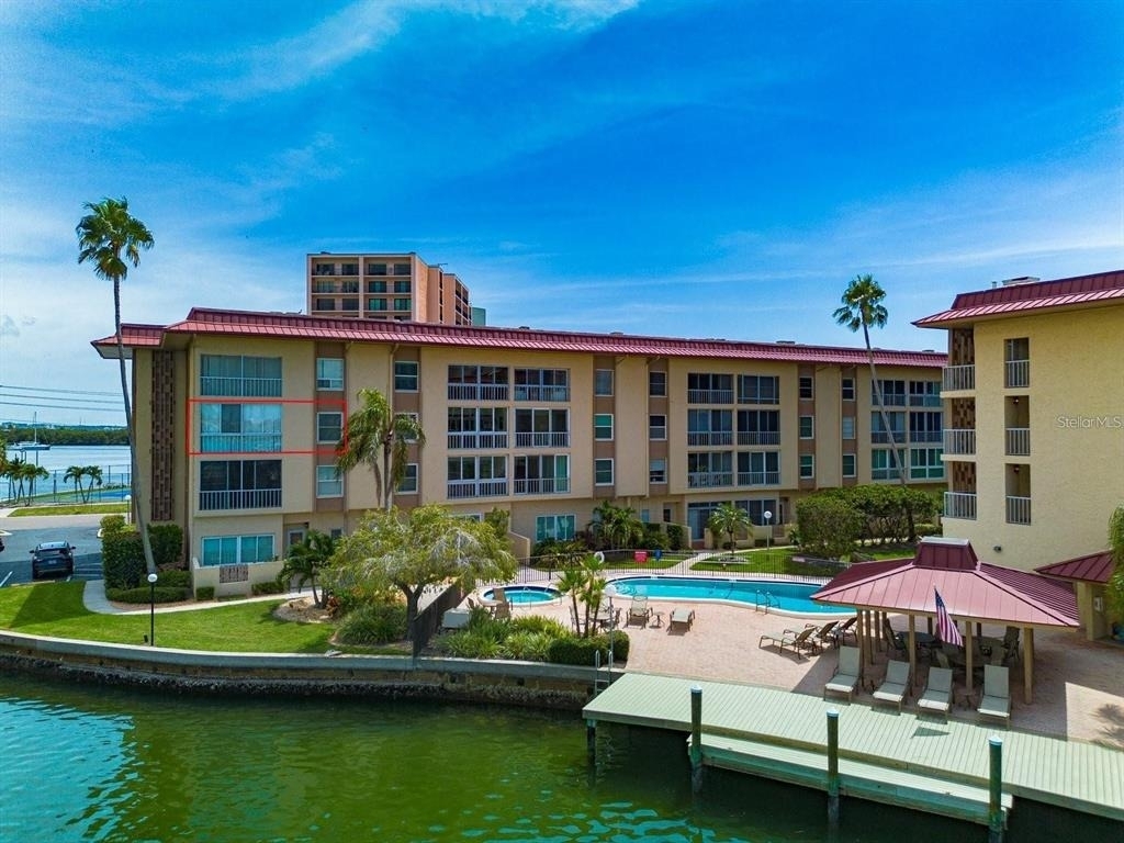 105 Island Way - Photo 0