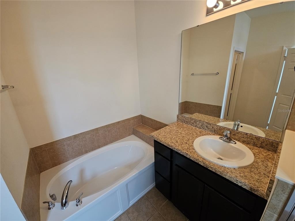 1899 Portofino Meadows Boulevard - Photo 6