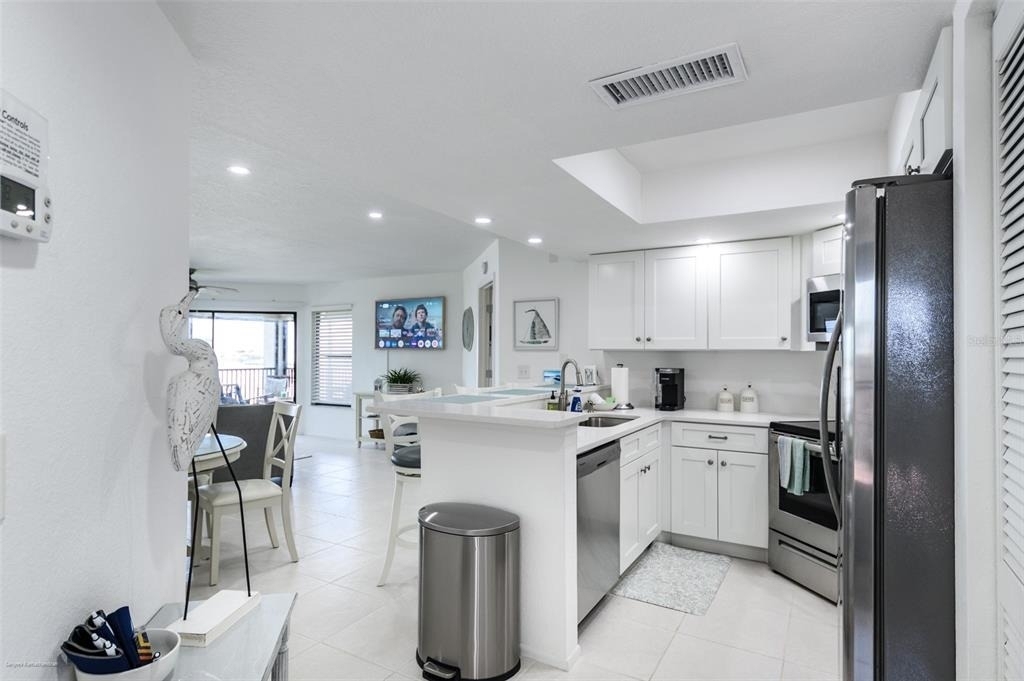 2601 W Marion Avenue - Photo 6