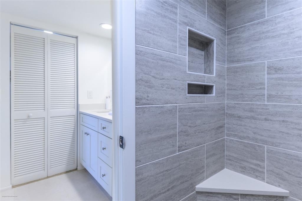 2601 W Marion Avenue - Photo 29