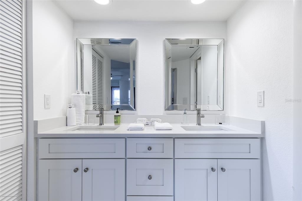 2601 W Marion Avenue - Photo 28