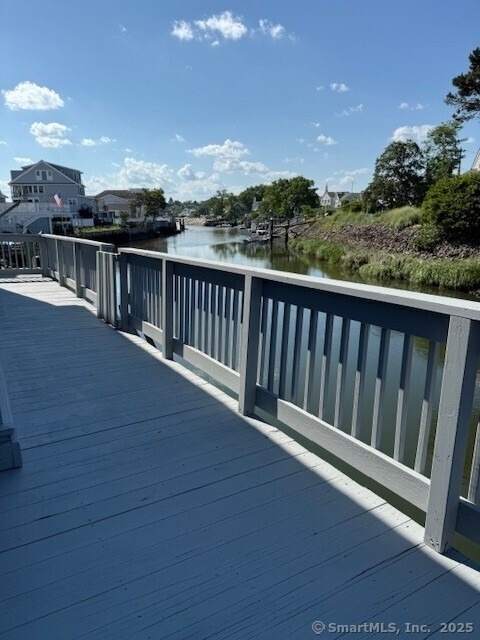 2142 Fairfield Beach Road - Photo 15