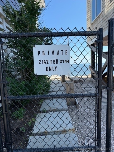 2142 Fairfield Beach Road - Photo 29