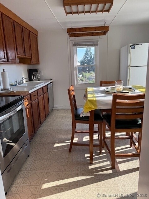 2142 Fairfield Beach Road - Photo 6