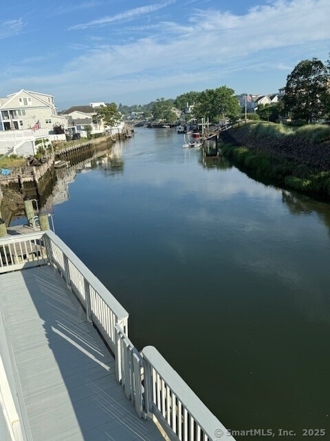 2142 Fairfield Beach Road - Photo 22