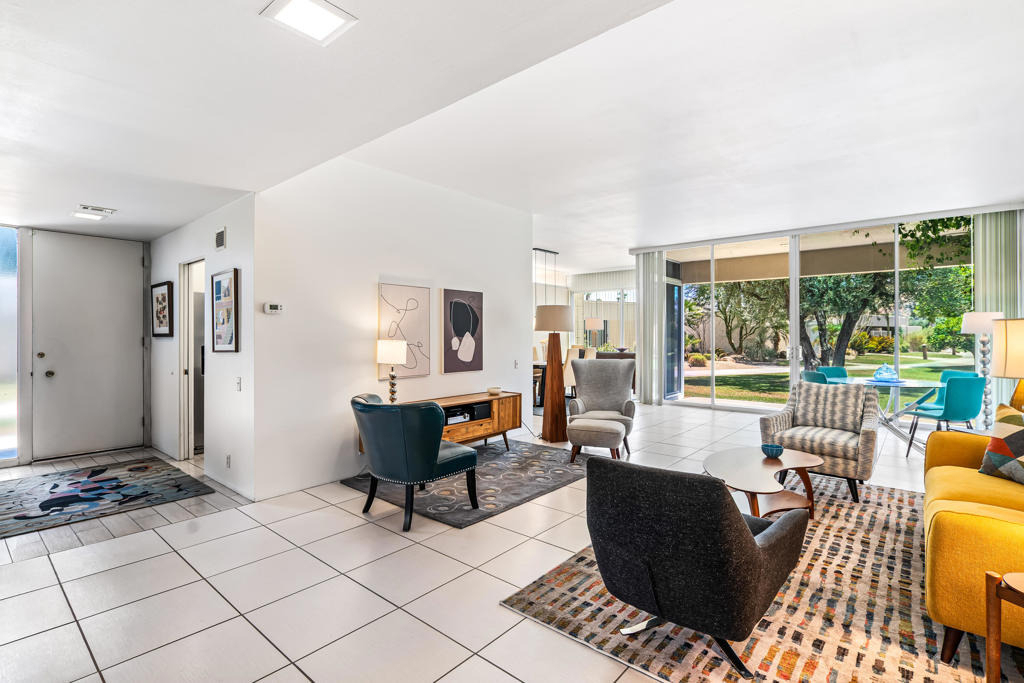 215 Desert Lakes Drive - Photo 8