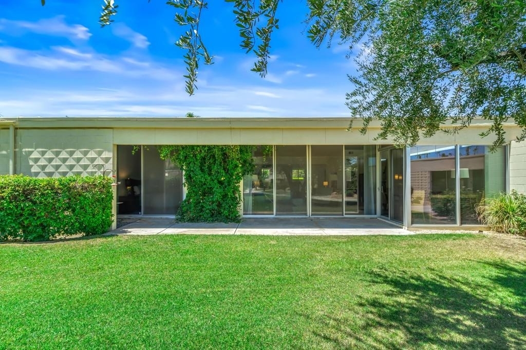215 Desert Lakes Drive - Photo 38