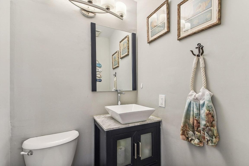 11063 Oakdale Road - Photo 8