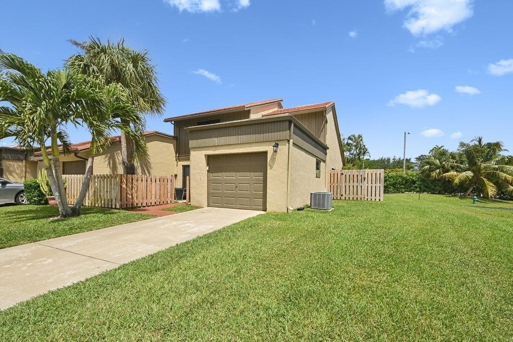 11063 Oakdale Road - Photo 38