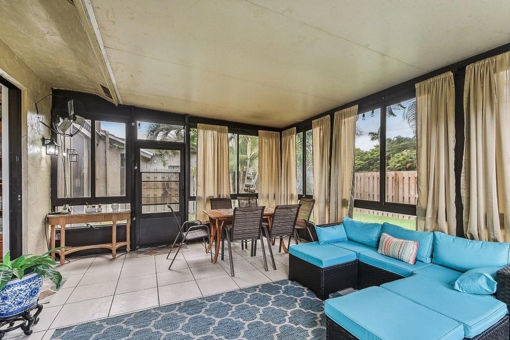 11063 Oakdale Road - Photo 15