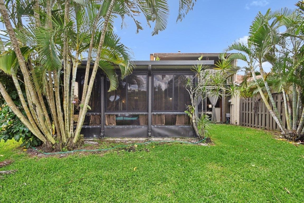 11063 Oakdale Road - Photo 32