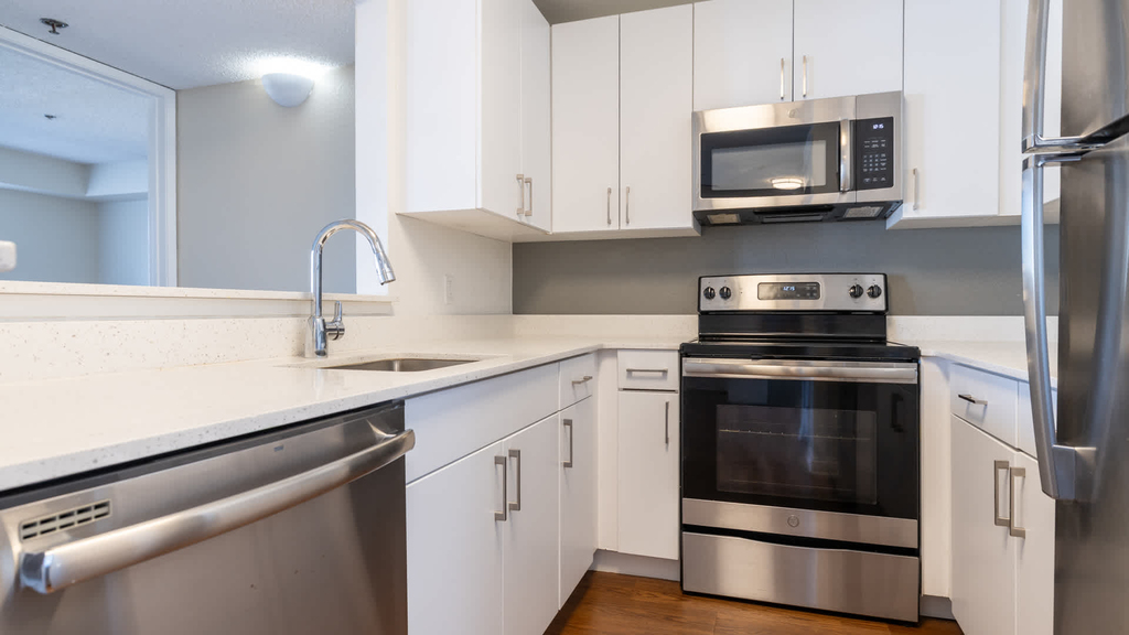 4920 Van Nuys Blvd - Photo 19