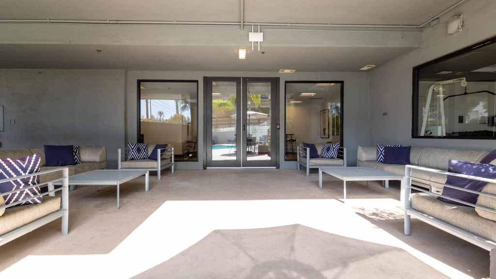 4920 Van Nuys Blvd - Photo 34