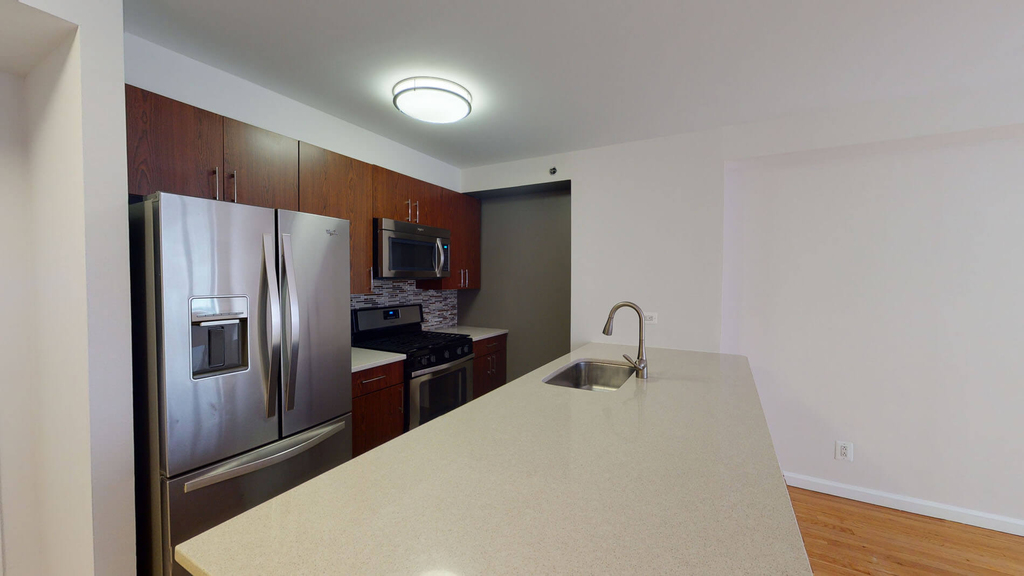 120 W. 21st - Photo 2