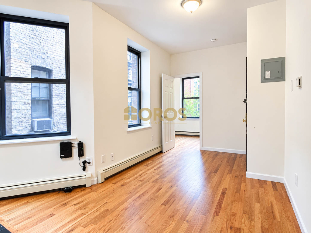 200 East 7th Street - Photo 0