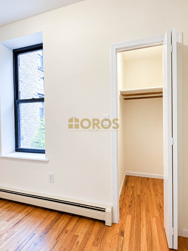 200 East 7th Street - Photo 5